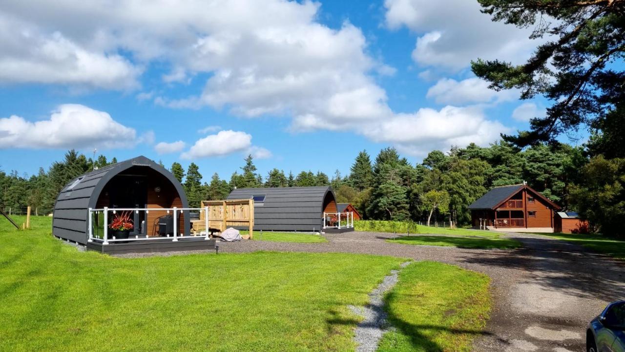 Luxury tent Owls Retreat Glamping Pod With Hot Tub *